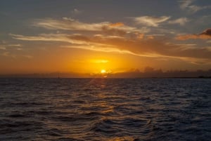 Kauai : Dîner-croisière au coucher du soleil à Napali