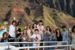 Kauai: Niihau und Na Pali Coast Ganztagestour mit dem Boot