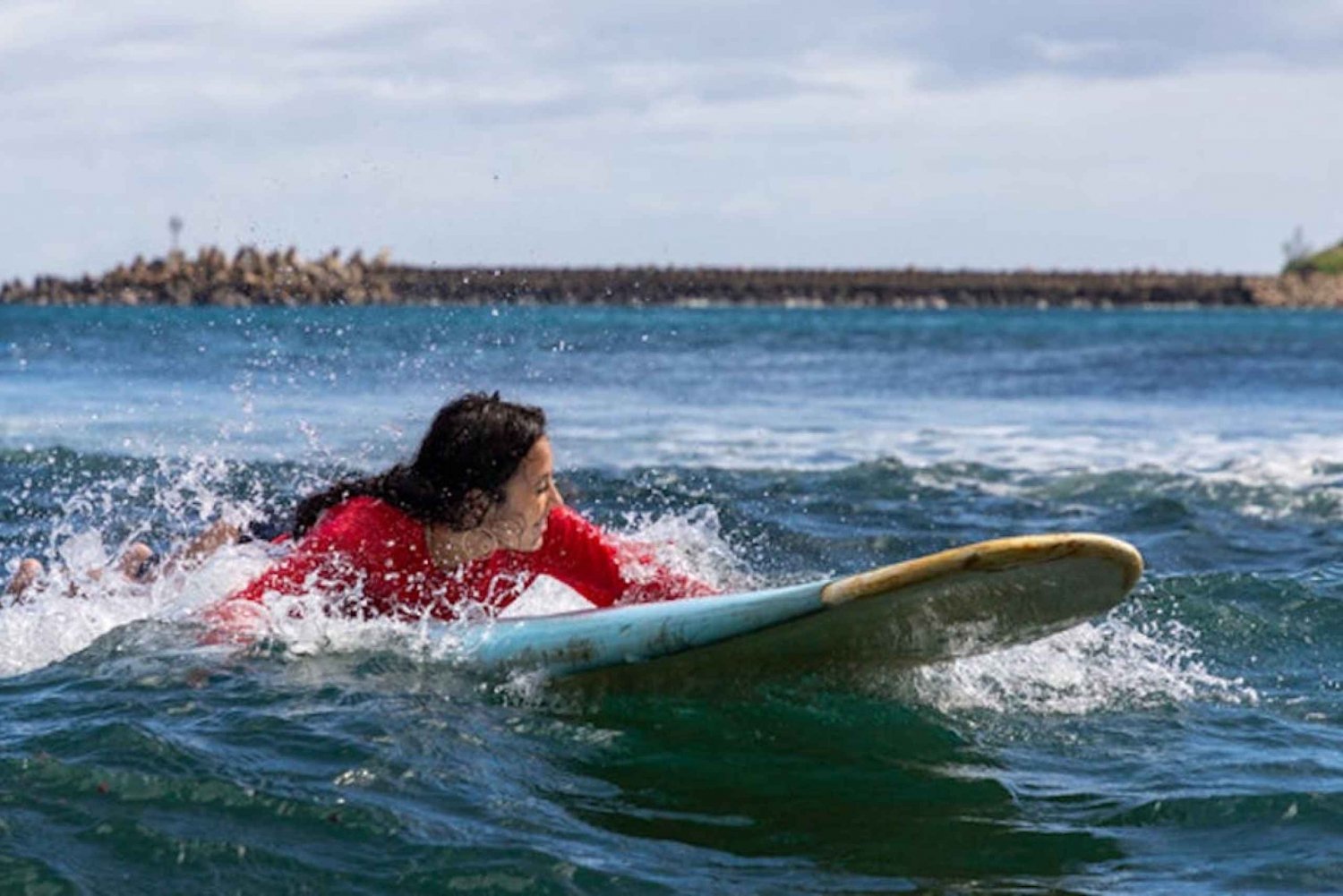 Kauai: surf sulla spiaggia di Kalapaki