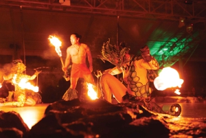 カウアイ：VIP マナーハウスディナー＆ルアウ・カラマクショー