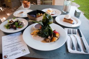 カウアイ：VIP マナーハウスディナー＆ルアウ・カラマクショー