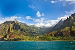 From Lihue: Experience Kauai on a Panoramic Helicopter Tour
