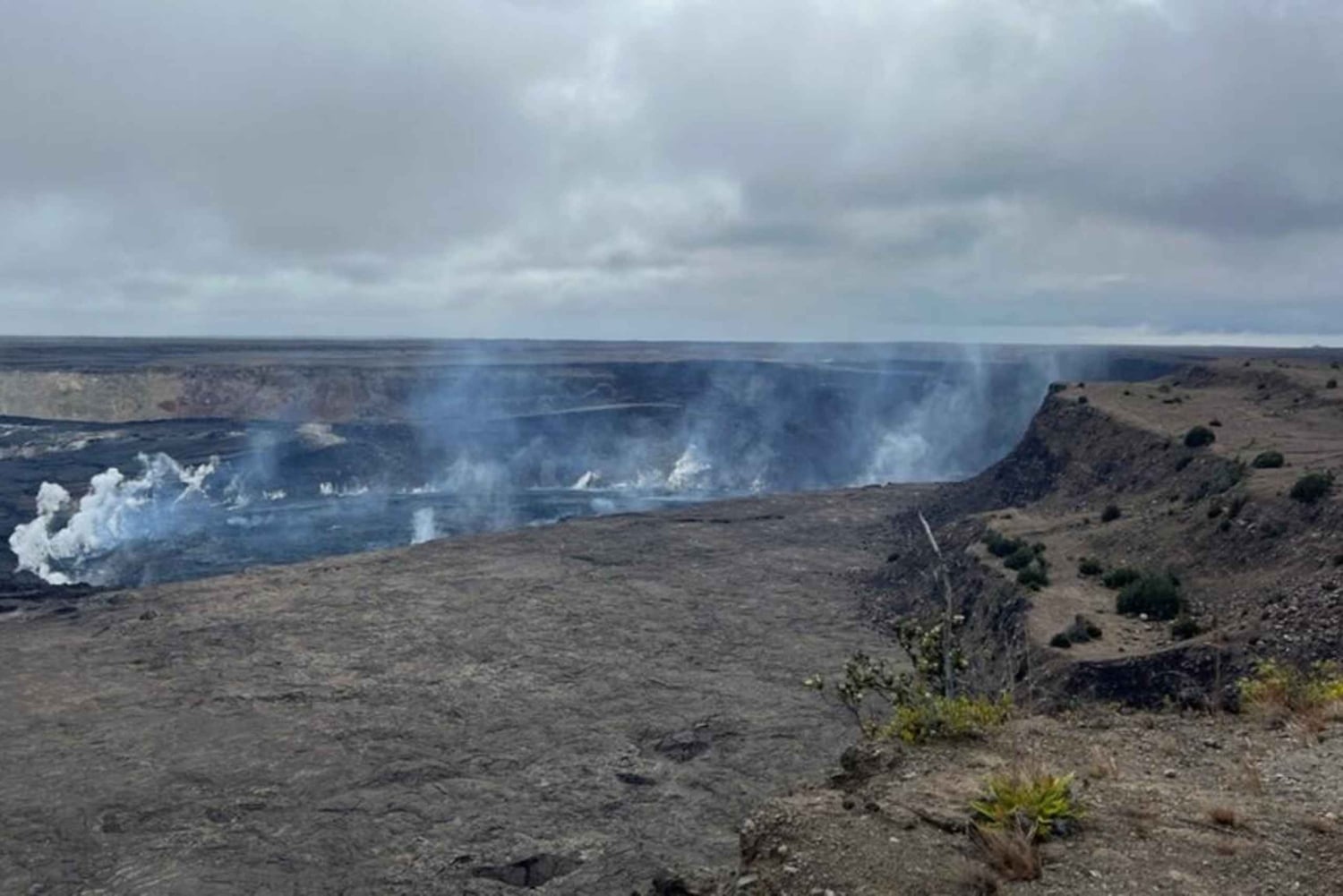 コナ：キラウエア山頂から海岸まで