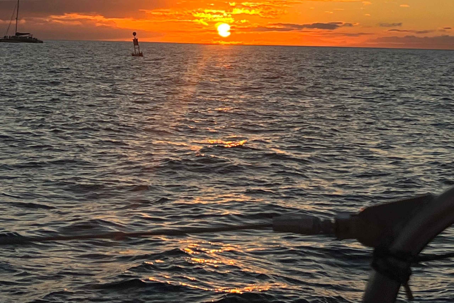 Maalaea havn: Sejl ved solnedgang på en charmerende hawaiiansk katamaran