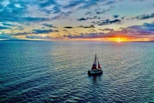 Maalaea havn: Sejl ved solnedgang på en charmerende hawaiiansk katamaran