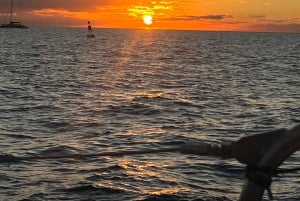 Maalaea havn: Sejl ved solnedgang på en charmerende hawaiiansk katamaran