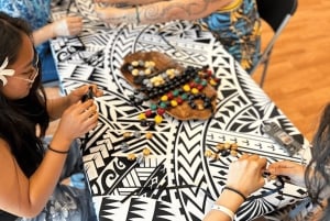 Maui: Zajęcia z tworzenia bransoletek z orzechów kukui