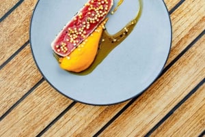 Maui: Luksuriøs katamaran med 5-retters middag og solnedgang