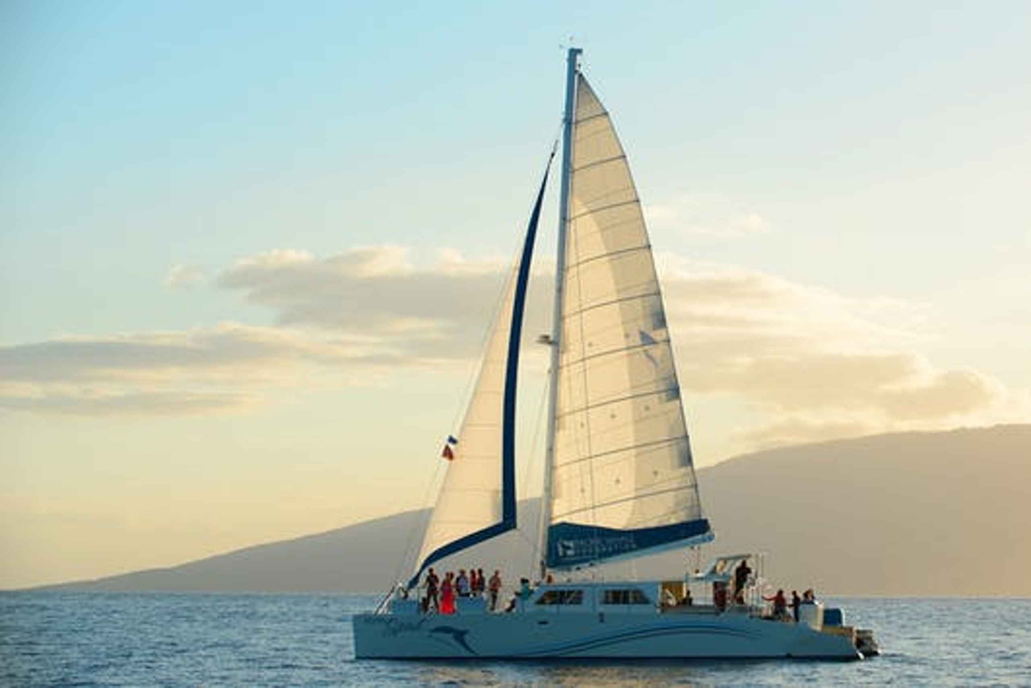Maui: Ma'alaea Catamaran Sunset Sail med appetitvækkere