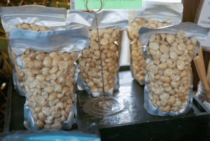 Maui: Macadamia Nut Farm and Hydroponic Tour with Lunch