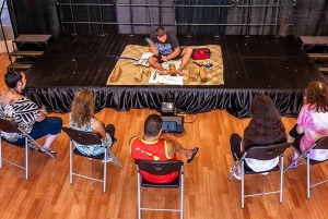 Мауи: Демонстрация полинезийской резьбы по дереву