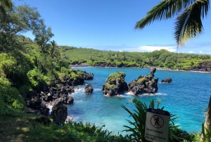 Maui: Road to Hana Adventure with Breakfast & Lunch