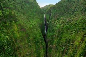 Maui and Molokai: Spectacular Helicopter Tour