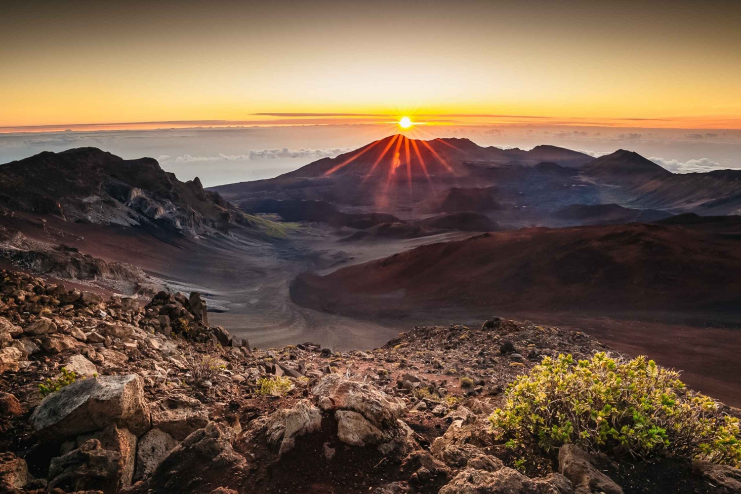 Maui: Sunrise & Breakfast Tour to Haleakala National Park