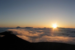 Maui: Sunrise & Breakfast Tour to Haleakala National Park