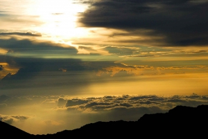 Maui: Sunrise & Breakfast Tour to Haleakala National Park