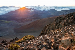 Maui: Sunrise Self-Guided Driving Tour