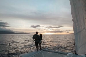 Au départ de Ma'alaea : croisière au coucher du soleil à Maui avec boissons et collations
