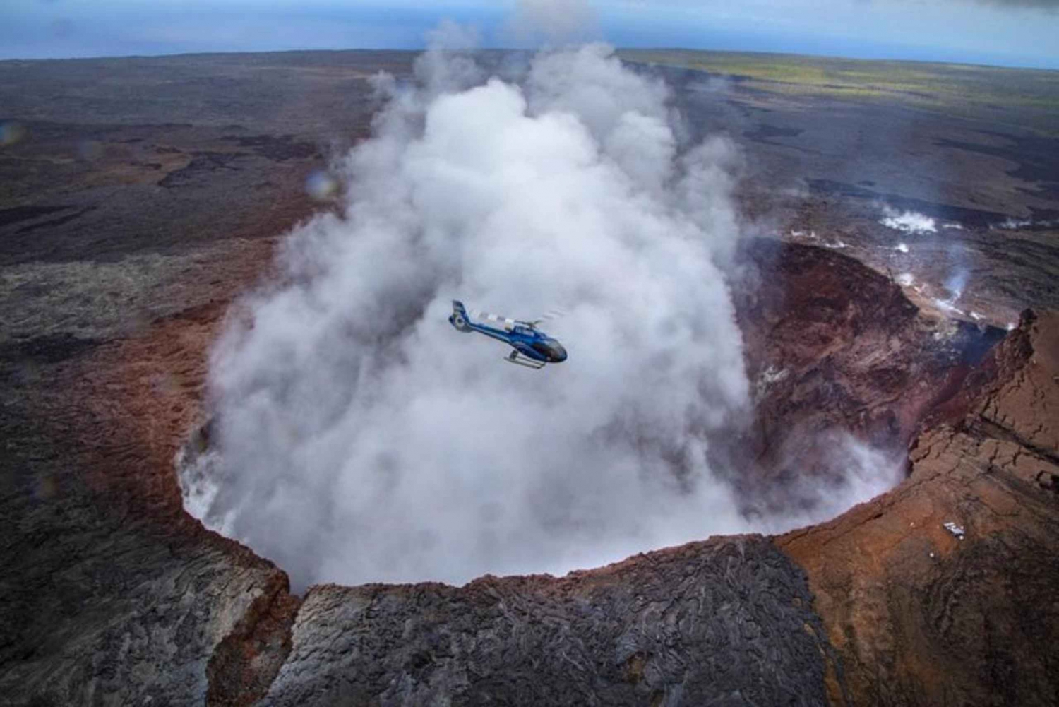 De Maui à Big Island : Visite en bus et en hélicoptère du volcan de Big Island