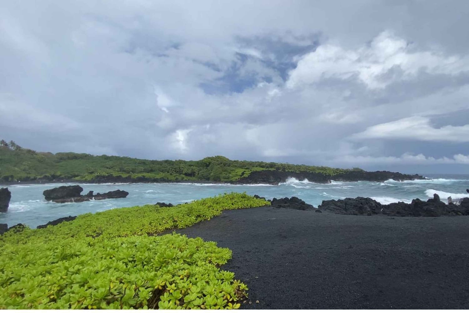 Maui: Van Tagestour nach Hana mit ortskundigem Guide und Mittagessen