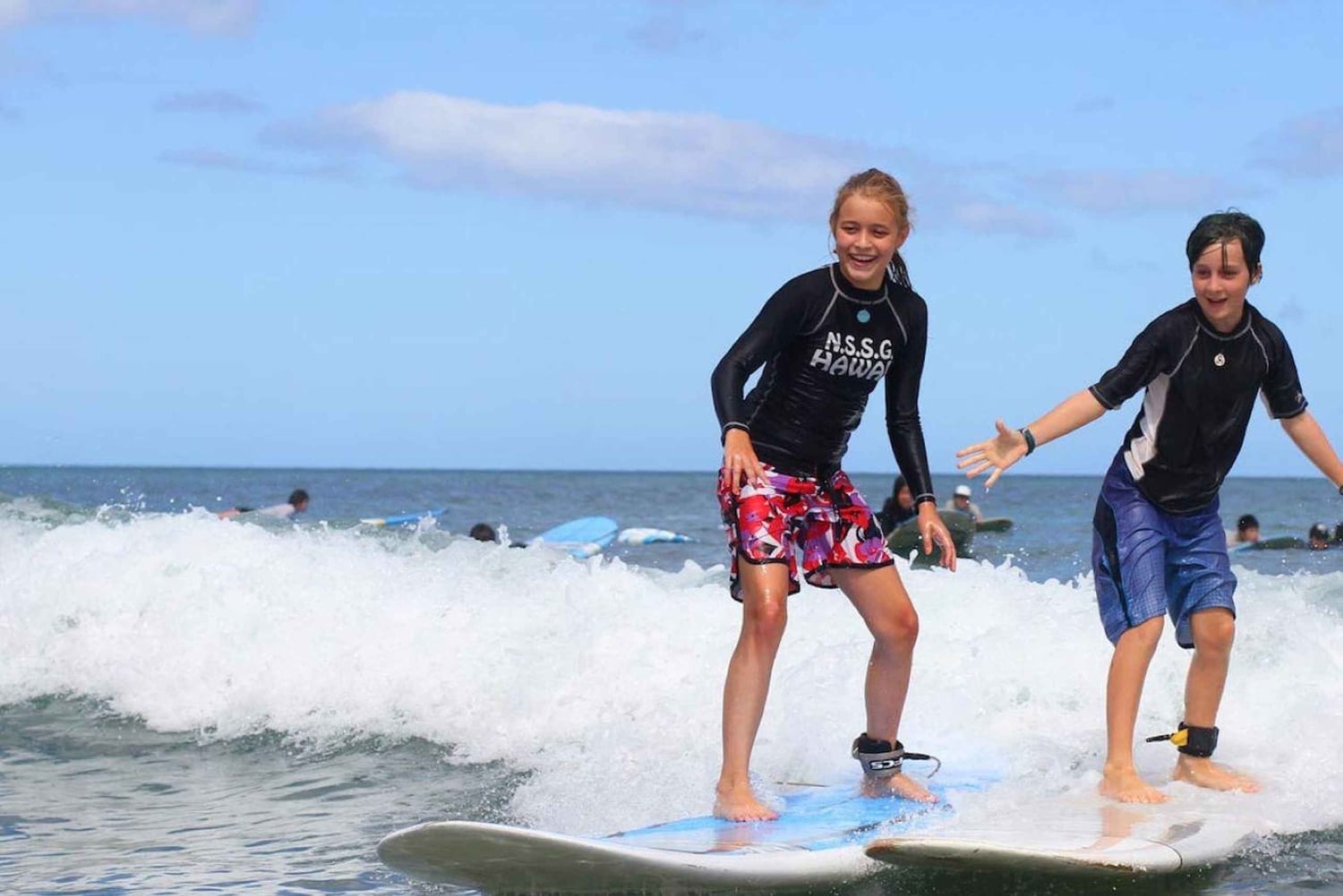 Costa norte de Oahu: aula especial de surf em tandem para crianças