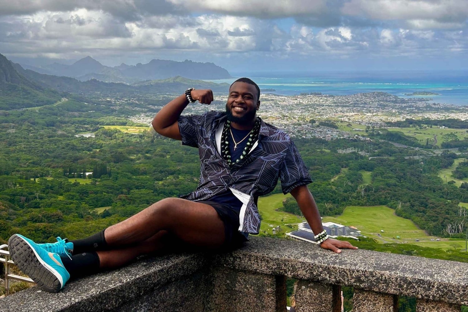 Oahu : circuit de 10 heures au lever du soleil et tour de l'île — Une première journée parfaite