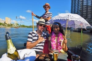 Military families love this Gondola Cruise in waikiki fun