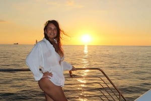 Oahu: Sunset Snorkeling and Hawaiian Buffet From Ko Olina