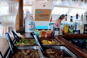 Oahu: Sunset Snorkeling and Hawaiian Buffet From Ko Olina
