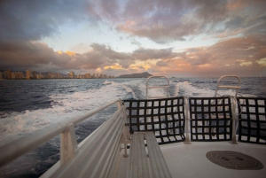 Oahu: BYOB eller Cash Bar Waikiki Sunset Cruise