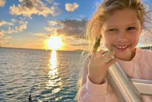 Oahu: BYOB eller Cash Bar Waikiki Sunset Cruise