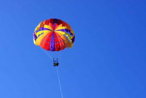 Oahu : Diamond Head : lever de soleil et parachute ascensionnel