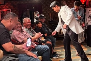 Oahu: Hilton Waikiki Beach Hotel Magical Mystery Show