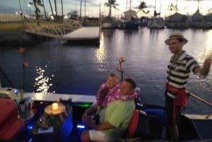 Oahu: Crucero de lujo en góndola con bebidas y pastas