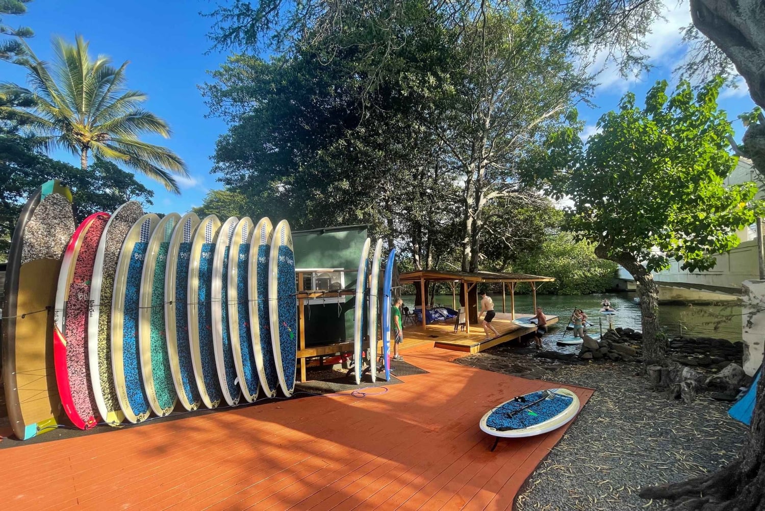 オアフ島：ノースショア ハレイワ パドルボード リバー アドベンチャー