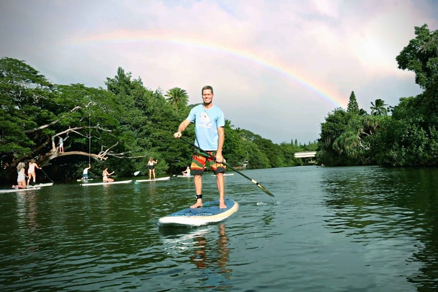 オアフ島：ノースショア ハレイワ パドルボード リバー アドベンチャー