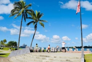 Oahu: Pearl Harbor-shuttle fra Waikiki