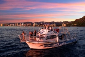 Oahu: Premium Waikiki Sunset Party Cruise med Live DJ
