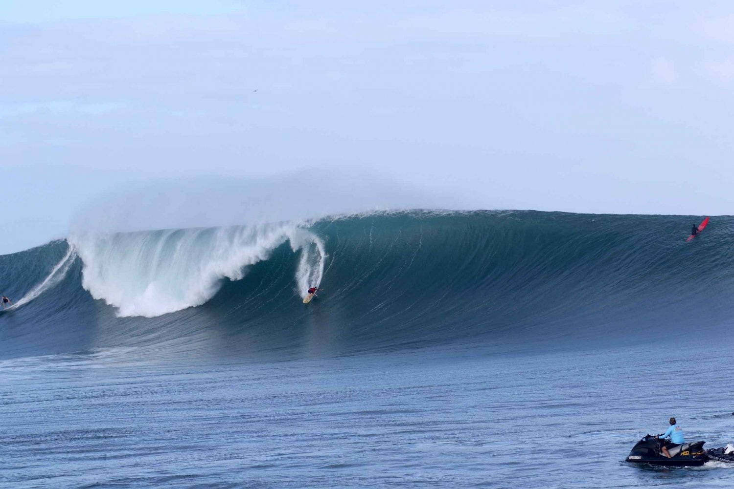 Oahu: Privat surfinglektion med lokal surfare för stora vågor