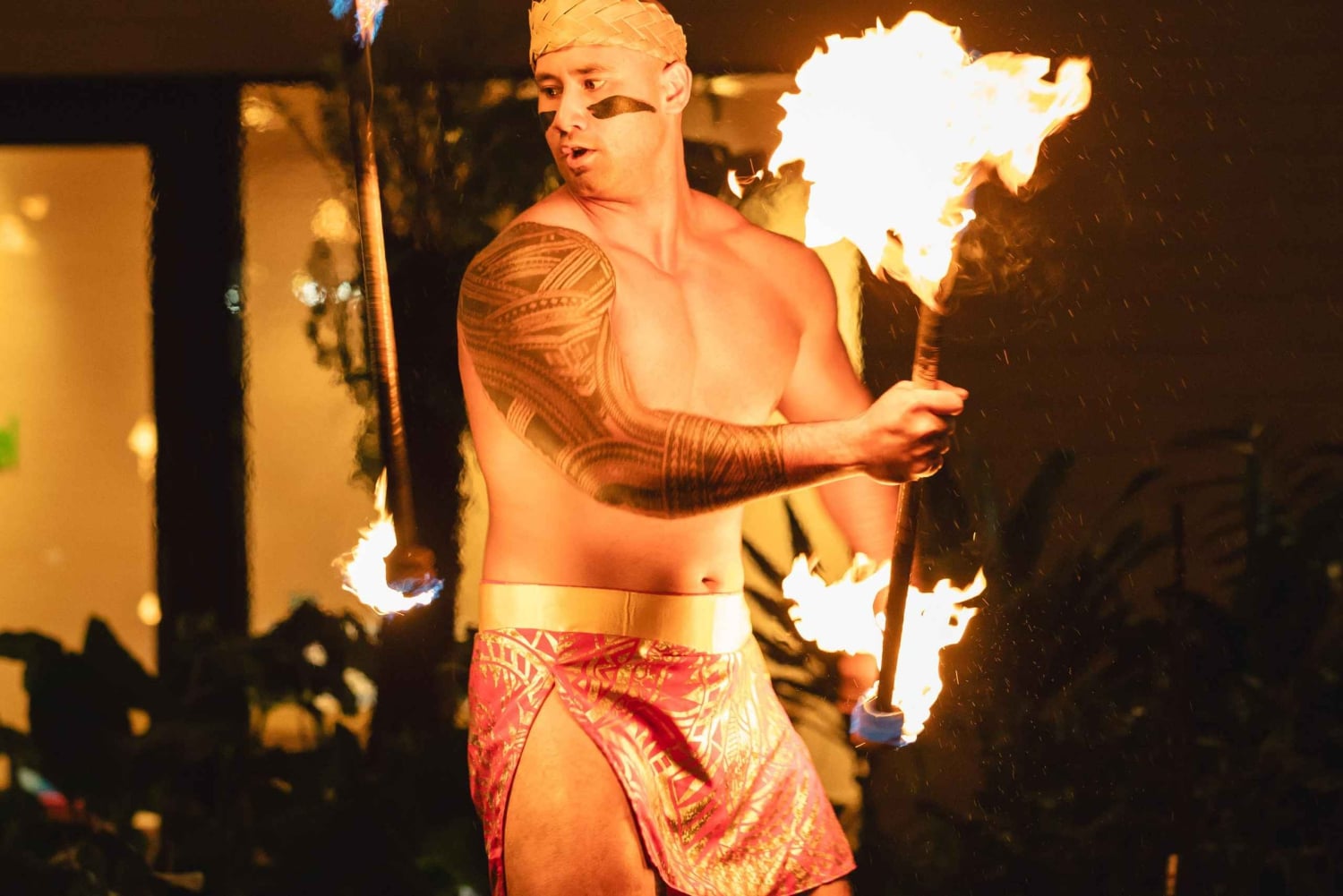 Oahu: Queens Waikiki Luau