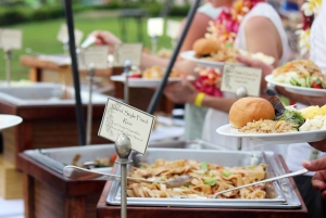 Oahu: Queens Waikiki Luau