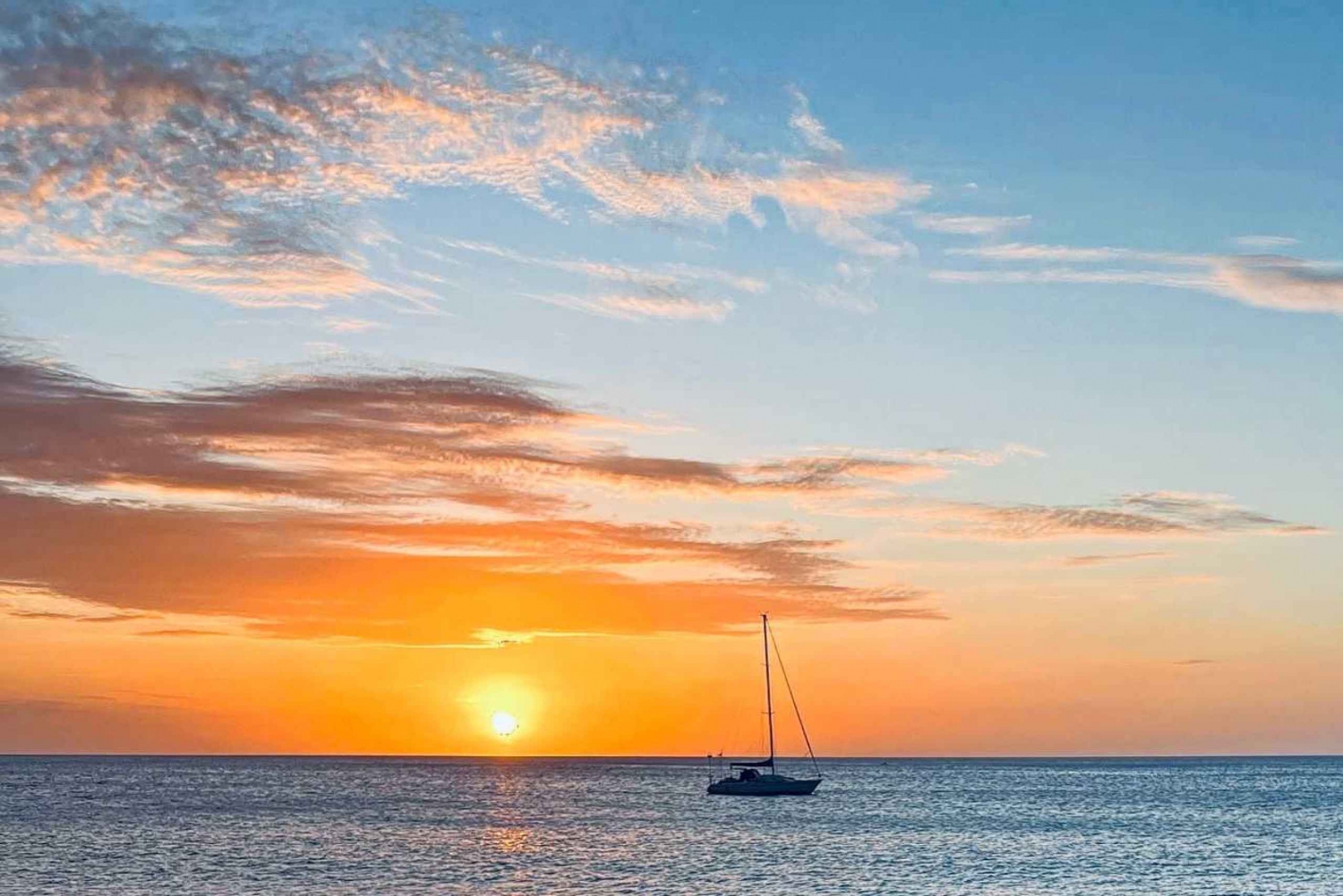 Oahu : Navigation au coucher du soleil en petits groupes intimes