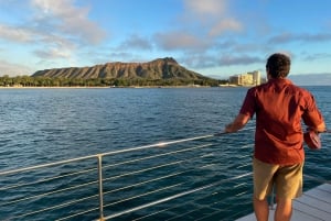 Oahu: traditionele kanocruise bij zonsondergang met diner