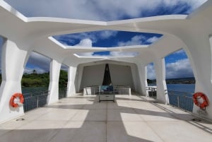 Oahu: USS Arizona Memorial Chefens berättade multimedietur
