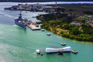 Oahu : Visite de l'USS Missouri, de l'Arizona et du cimetière de Punchbowl