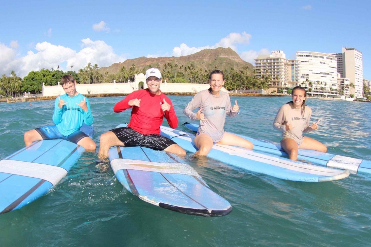 Oahu: Waikiki 2 timers gruppeundervisning for begyndere i surfing