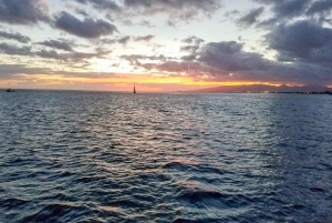 Oahu: Piątkowy rejs z fajerwerkami Waikiki BYOB