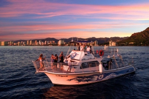 Oahu: Premium Waikiki Sunset Party Cruise with Live DJ