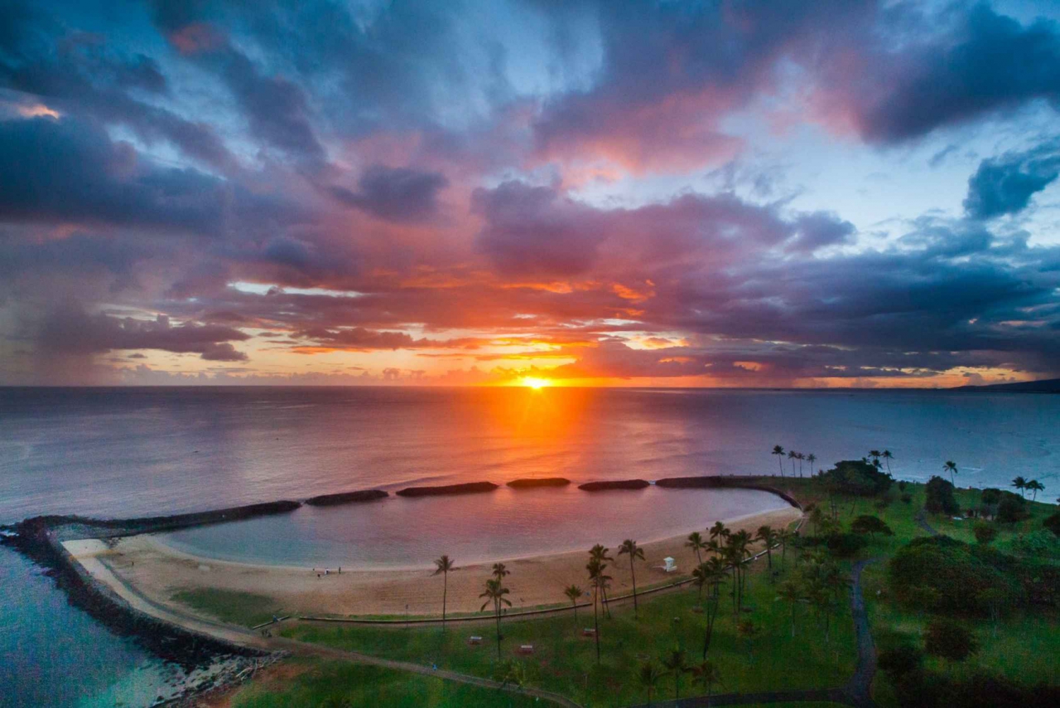 Oahu : Tour en hélicoptère de Waikiki Sunset Doors On ou Doors Off