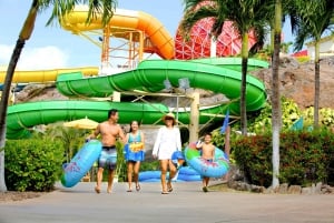 Oahu: Biglietto per il parco acquatico Wet 'n' Wild con trasferimento a Waikiki